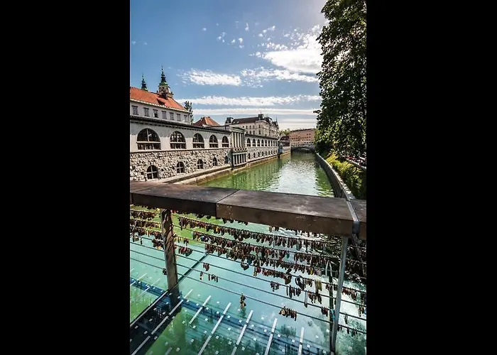 Bright アパート リュブリャナ